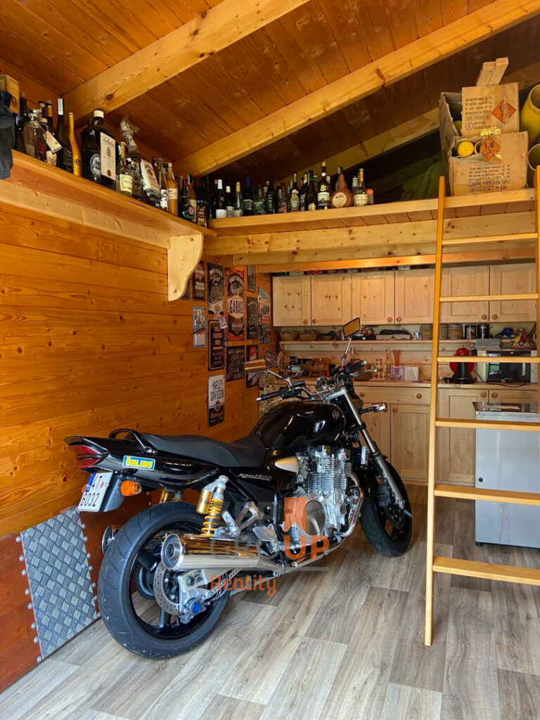 17115e07-3d14-4470-b68f-0855c71282e1@w1920