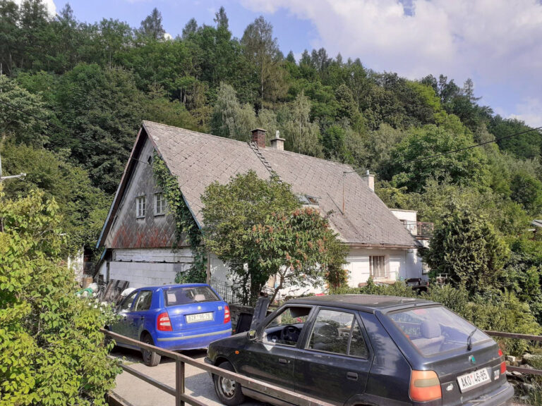 27814a75-e858-481a-80ef-5f7cbe475cfa@w1920